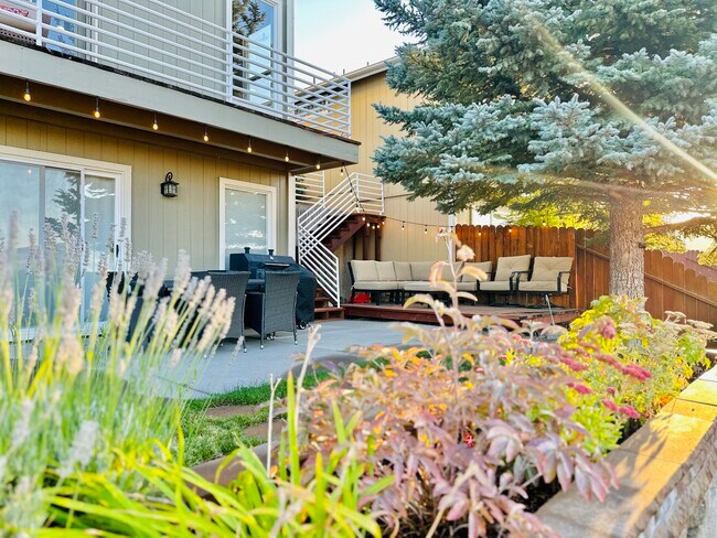 Foto del edificio - 4715 Bradford Ln