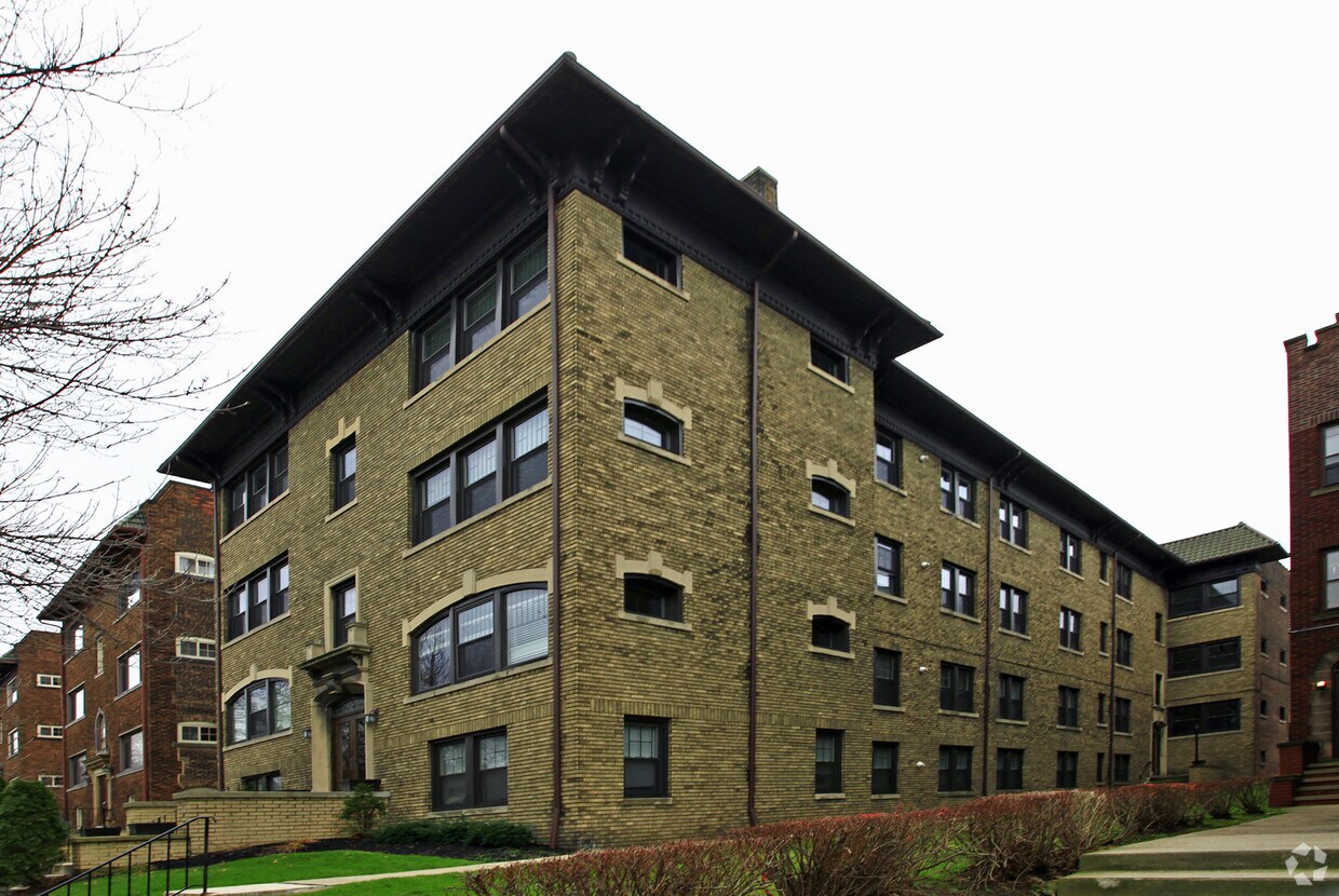 Foto del edificio - Derbyshire Apartments