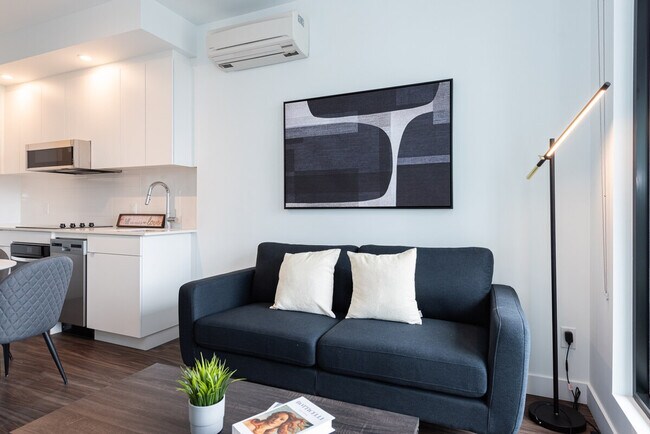 Photo du bâtiment - 1004 Rue de la Montagne