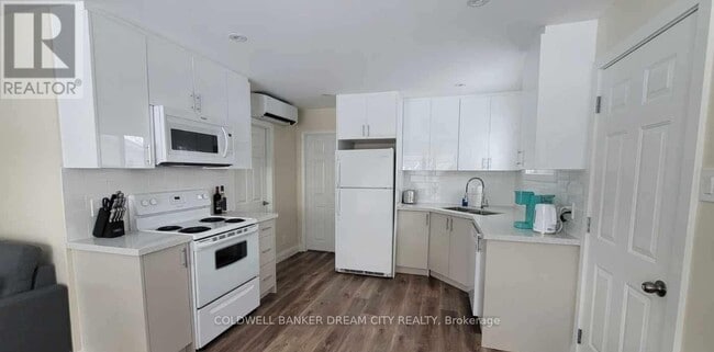 Building Photo - 9 Balson Blvd