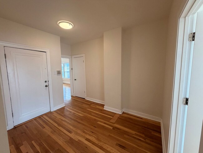 Foto del edificio - 4906 N Saint Louis Ave