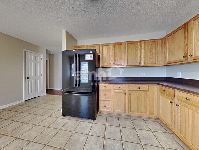 Foto del edificio - 156 Wildberry Ln