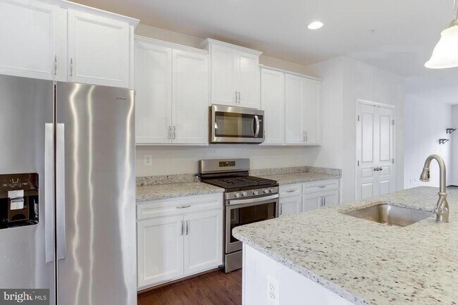 Foto del edificio - 7907 Moss Brook Ct