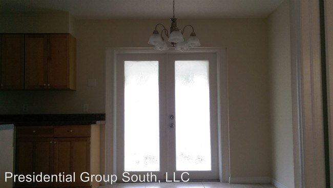 Building Photo - 1365 4th St