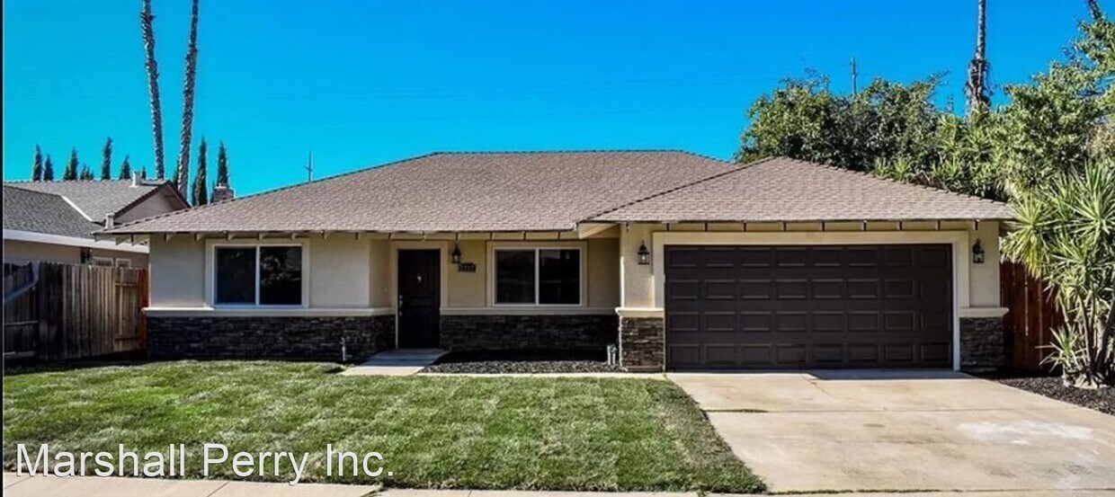 Primary Photo - 4 br, 2 bath House - 2307 Crestview Dr.
