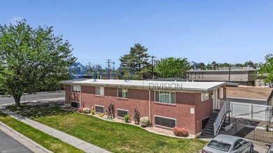 Building Photo - 311-3360 3360 S