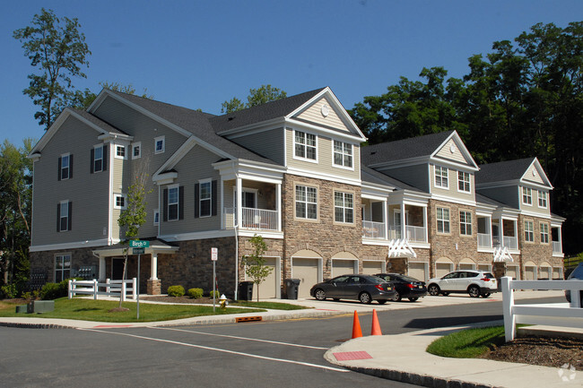 Building Photo - Waterview at Hanover