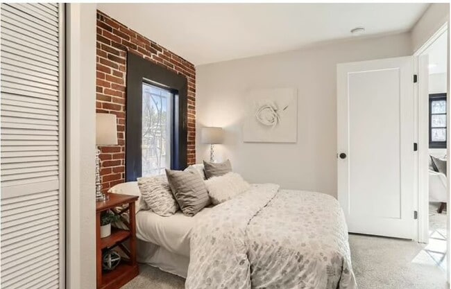 Foto del edificio - 2317 E 11th Ave