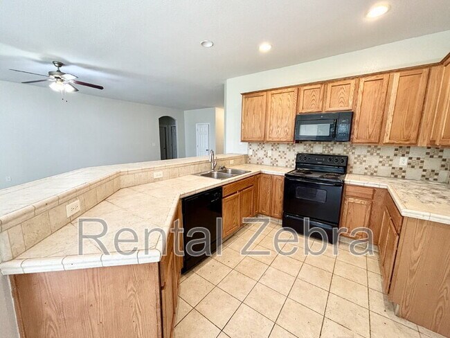 Building Photo - 2214 Sugar Pine Ct