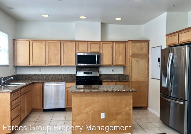 Foto del edificio - 3 br, 3.5 bath House - 21 Creekside Lane