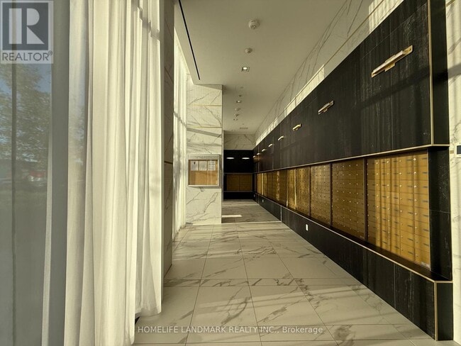 Building Photo - 5 Buttermill Ave.