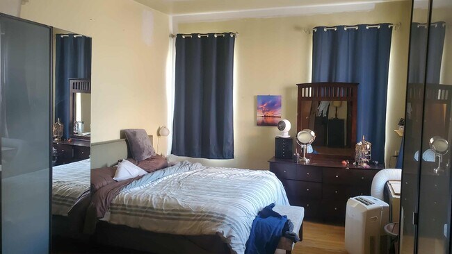 Building Photo - 337 Washington St