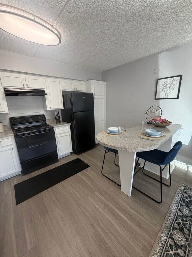 Interior Photo - Waters Edge Apartments