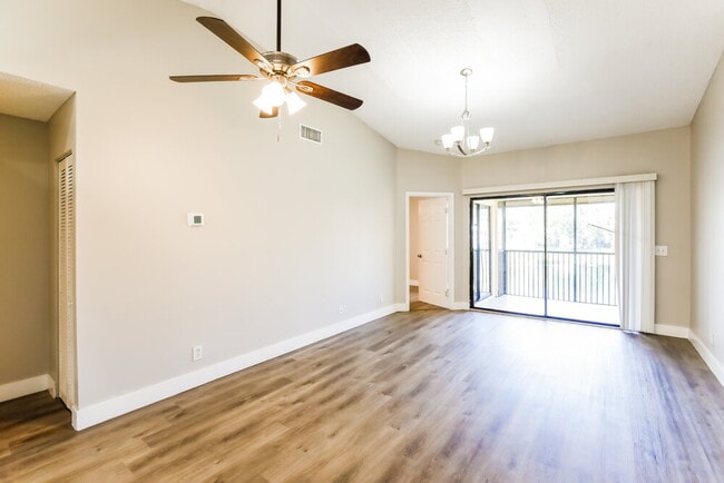 Foto del edificio - 2531 NW 56th Ave