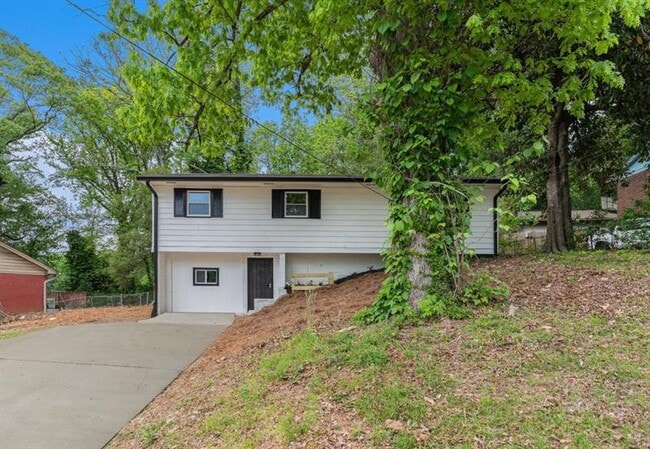 Building Photo - 3181 Pennington Cir SW