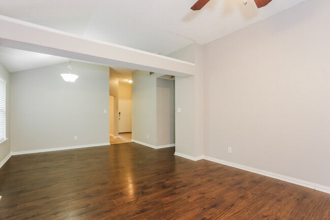 Building Photo - 8060 Cannonwood Dr