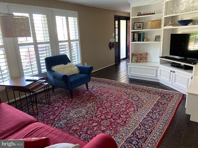 Building Photo - 12325 Streamvale Cir
