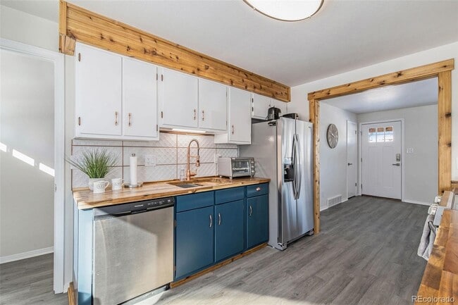 Cocina - 952 S Garland Way