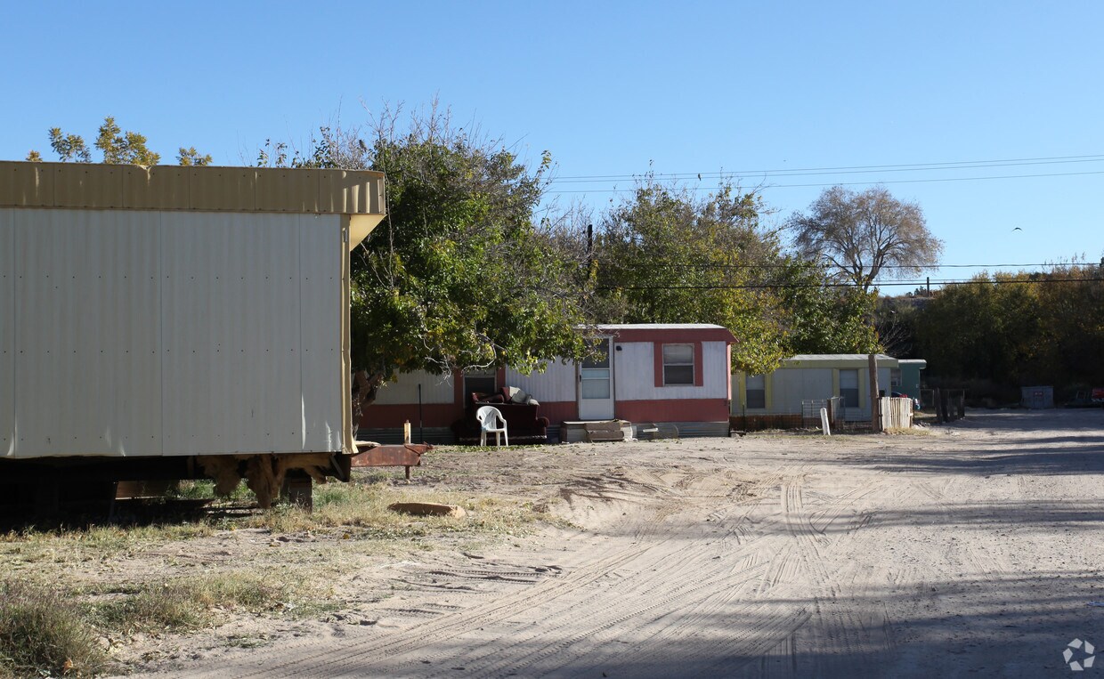 Foto del edificio - 10825 Thunder Rd