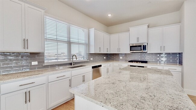 Building Photo - 801 Concan Dr