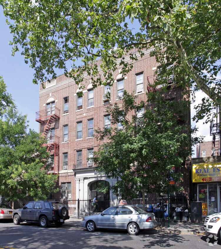 Building Photo - 903 New York Ave