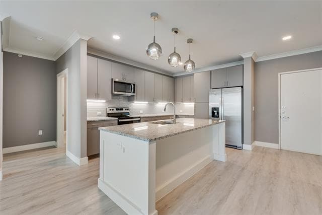Building Photo - 3517 Windhaven Pkwy
