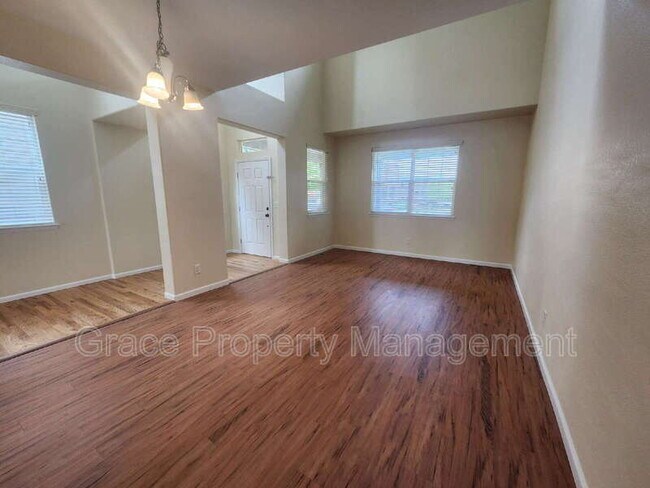Building Photo - 11284 River Oaks Ln