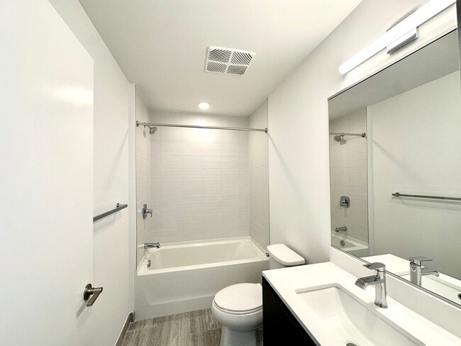 Foto del edificio - 105 NE 22nd St