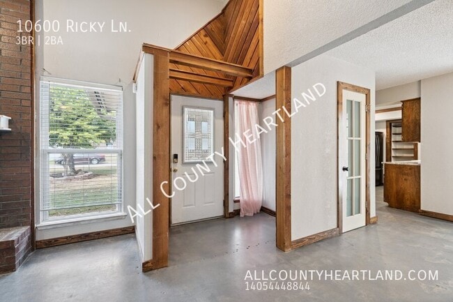 Foto del edificio - 10600 Ricky Ln
