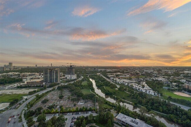 Foto del edificio - 3333 Allen Pkwy