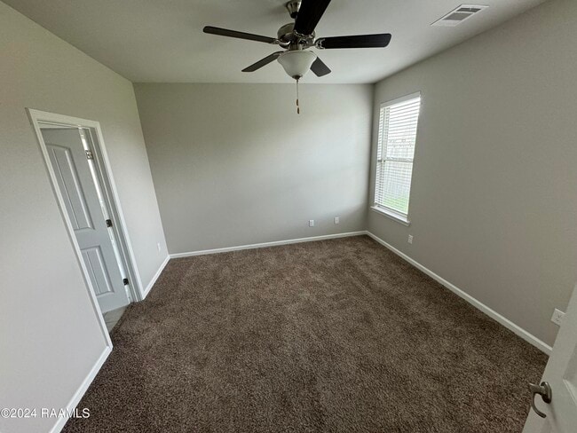 Foto del edificio - 104 Garden Oaks Ave