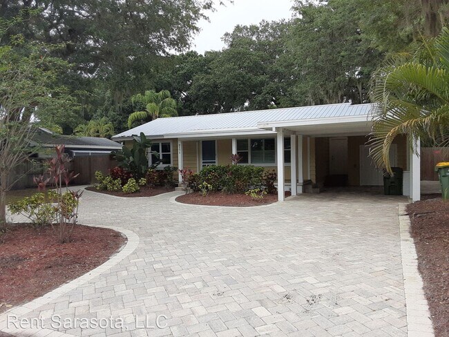 Building Photo - 3 br, 2 bath House - 2171 Wisteria St.
