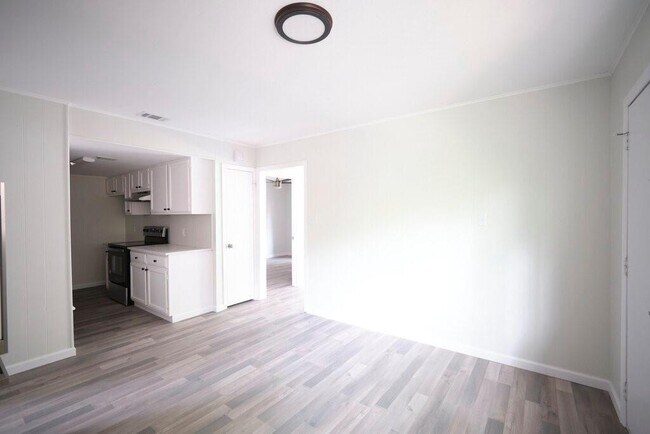 Foto del edificio - 8616 Fireside Dr