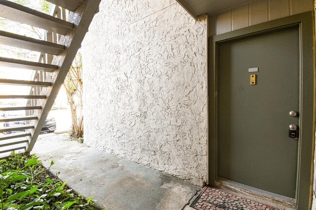 Building Photo - 260 El Dorado Blvd
