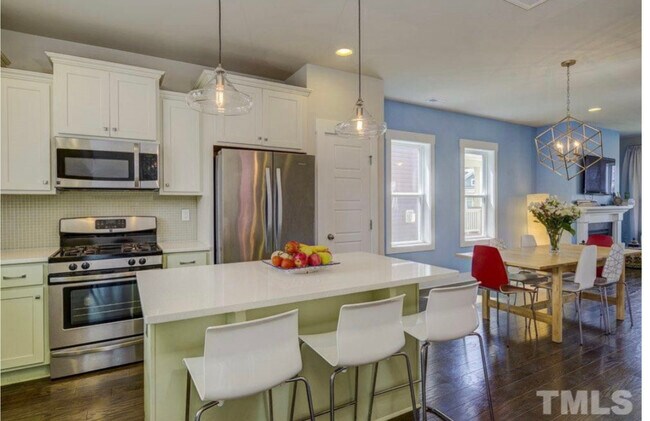 Foto del edificio - 632 Granite Mill Blvd