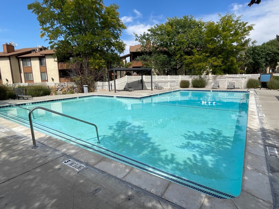 Foto principal - 6893 S Countrywoods Cir