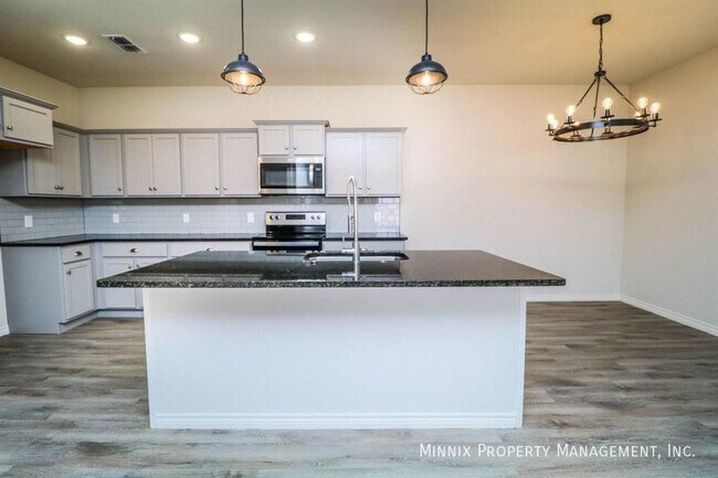 Foto del edificio - 2525 137th St