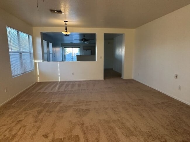 Foto del edificio - Gilbert 4 bedroom home