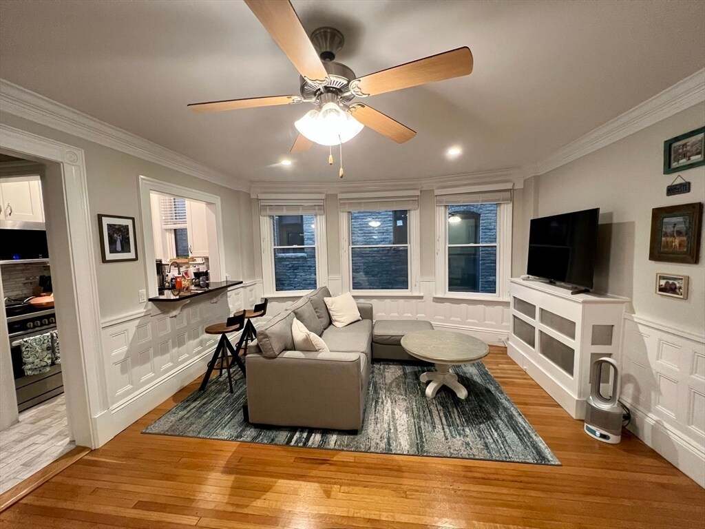 Foto principal - 362 Commonwealth Ave