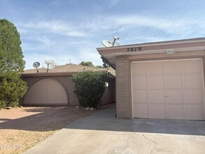 Building Photo - 2819 Anise Dr