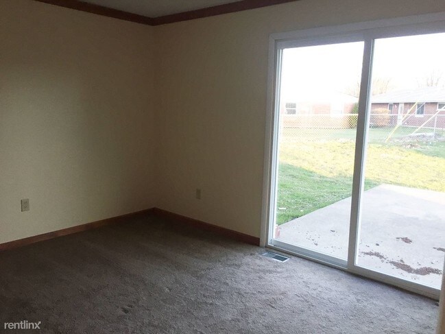 Building Photo - 2700 Sutton Ave