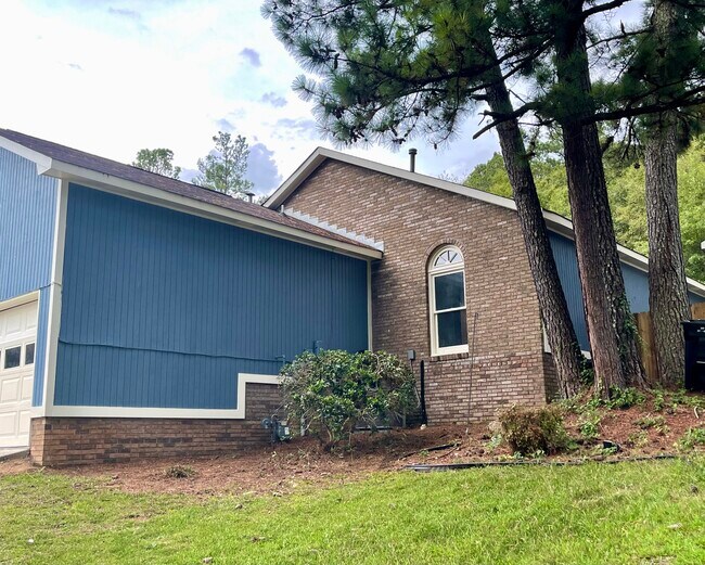 Foto del edificio - 1428 Maplebrook Dr