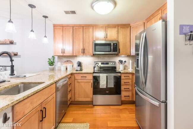 Foto del edificio - 888 N Quincy St
