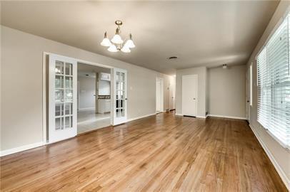 Foto del edificio - 1601 Larkspur Dr
