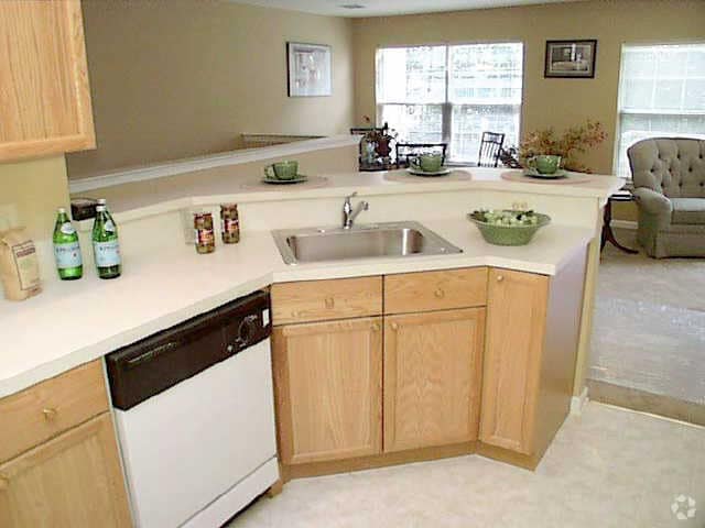 Kitchen - Autumn Park Apartments