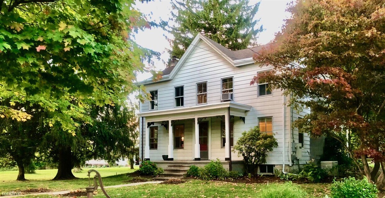 Building Photo - 3 br, 1.5 bath House - 384 Church Avenue