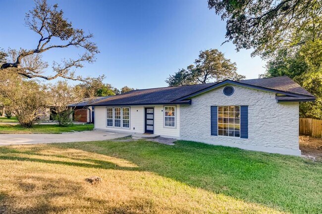 Foto del edificio - 7822 Manassas Dr