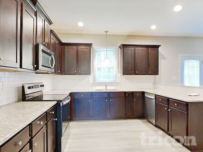 Foto del edificio - 262 Dundalk Dr