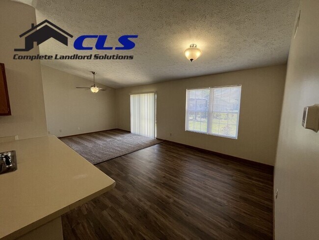 Foto del edificio - 1037 S 6th St
