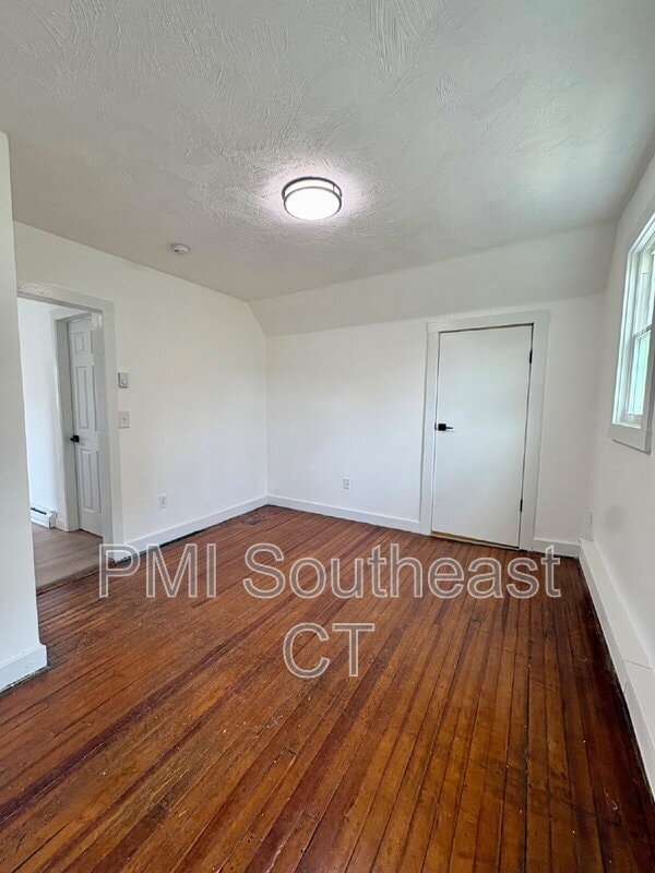 Building Photo - 7 Griswold Ct
